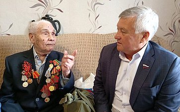 Сергей Михайлов поздравил ветеранов с Днем окончания Второй мировой войны
