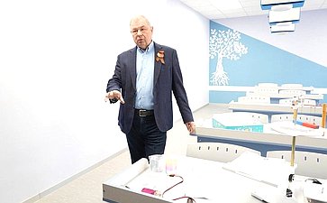 Анатолий Артамонов проверил ход строительства социальных объектов в Кисловодске