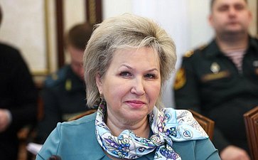 Елена Писарева