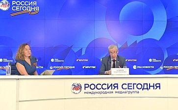 Брифинг председателя Комиссии СФ по защите государственного суверенитета и предотвращению вмешательства во внутренние дела РФ Андрея Климова об актуальной международной повестке «Апрельские горки» мировой политики»