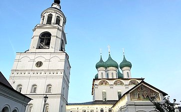 Сенаторы осмотрели площадки, отведенные под реализацию проектов комплексного развития территории и Церковь Иоанна Предтечи в Толчкове