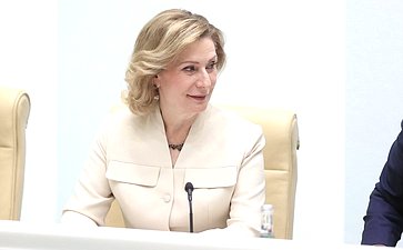 Инна Святенко