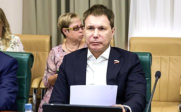 Игорь Зубарев