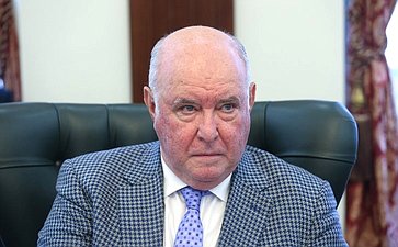 Григорий Карасин