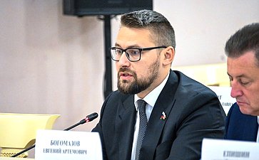 Руслан Смашнев