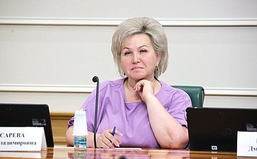 Елена Писарева
