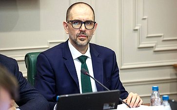 Расширенное заседание Комитета Совета Федерации по экономической политике на тему «Об улучшении транспортной доступности Чукотского автономного округа»