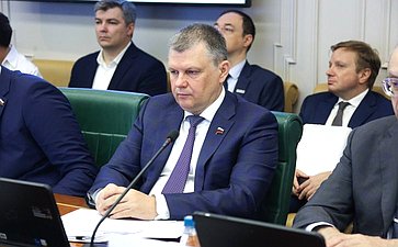 Александр Наролин