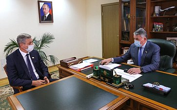 Встреча Ю. Воробьева с председателем Законодательного Собрания Вологодской области А. Луценко