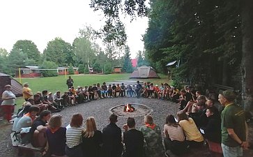 Нина Куликовских в качестве руководителя провела Слет юных бойцов поисковых отрядов