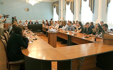 Заседание Молодежного дискуссионного клуба города Череповца