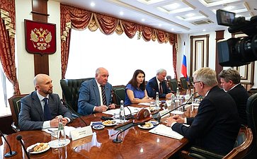Григорий Карасин провел встречу с постоянным членом делегации Европарламента в Комитете парламентского сотрудничества Россия – ЕС, евродепутатом от Люксембурга Фернаном Картрайзером
