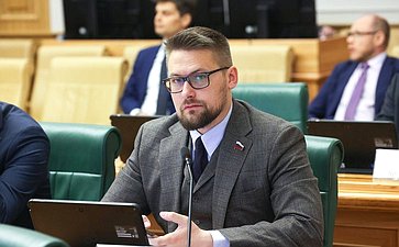 Руслан Смашнев