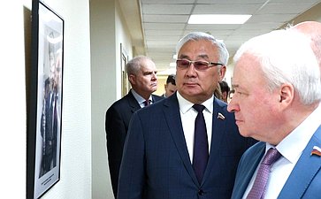 В Совете Федерации открылась фотовыставка «ПОРТРЕТ ПОБЕДИТЕЛЯ. Кавалеры медали «За победу над Японией» от рядового до генерала»