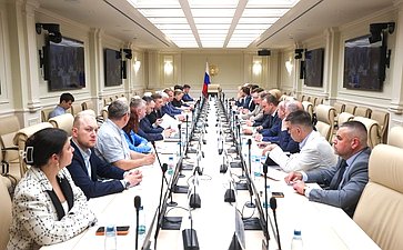 Круглый стол Комитета Совета Федерации по экономической политике совместно с Комитетом Совета Федерации по науке, образованию и культуре «Проблемы реализации национального проекта «Беспилотные авиационные системы». Подготовка кадров»