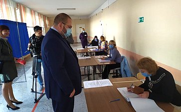 Олег Мельниченко проголосовал на выборах главы Пензенской области