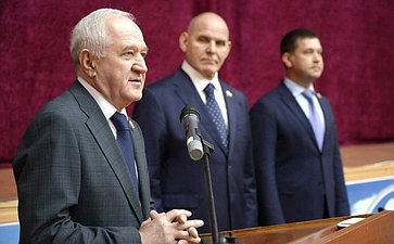 Сенаторы РФ посетили Арташатский пограничный отряд