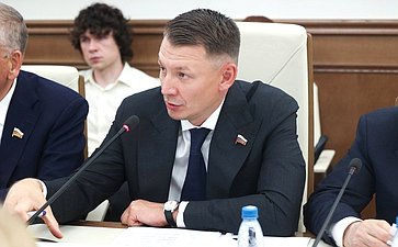 Александр Двойных