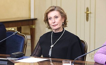 Инна Святенко