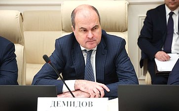 Совещание Комитета СФ по экономической политике «Обеспечение экономического и промышленного развития воссоединенных субъектов РФ с помощью кредитно-финансовых инструментов: задачи, проблемы, перспективы»