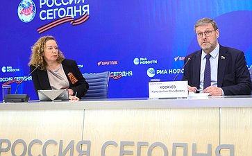 В ММПЦ «Россия сегодня» состоялся брифинг заместителя Председателя Совета Федерации Константина Косачева об итогах участия российской парламентской делегации в 152-й Ассамблее Межпарламентского союза