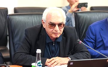 Круглый стол на тему «Решающая роль в Победе над гитлеровской Германией как одна из основ международного статуса России. Против покушений на историческую правду»
