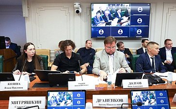 Круглый стол «Первоочередные меры в области развития программ экспериментальных правовых режимов в сфере цифровых инноваций по эксплуатации беспилотных авиационных систем»