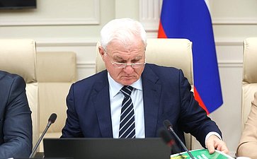 Круглый стол на тему «Потенциал использования местных (фермерских) продуктов в системе школьного питания»