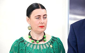 Открытие в Совете Федерации выставки индустриальных пейзажей, посвященной Дню машиностроителя