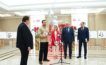 Торжественная церемония открытия выставки работ художника, основателя проекта «Словографика» Петра Скляра «Словографика ZOV. Герои и участники Специальной военной операции»
