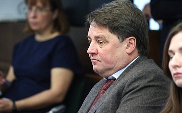 Расширенное заседание Комитета СФ по социальной политике (в рамках Дней Волгоградской области в Совете Федерации)