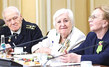 Встреча Председателя Совета Федерации Валентины Матвиенко с делегацией общества «Жители блокадного Ленинграда» Санкт-Петербурга