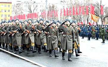 Парад Памяти, посвященный 78-й годовщине военного парада 7 ноября 1941 года в Куйбышеве