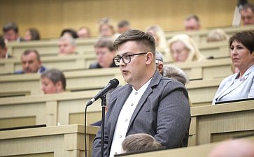 Пленарное заседание Второго Форума тружеников села