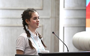 Диалоговая площадка участников проекта «Поезд Памяти» с председателем Совета Республики Нацсобрания Республики Беларусь Натальей Кочановой и заместителем Председателя СФ, председателем российского оргкомитета проекта Константином Косачевым