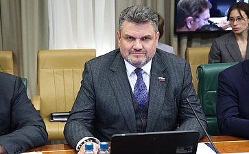 Александр Жуков