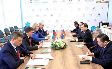Встреча заместителя Председателя СФ Николая Журавлева с заместителем Председателя Национального собрания Лаосской Народно-Демократической Республики