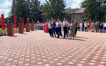 Сергей Рябухин принял участие в торжественных мероприятиях, посвященных 125-летию поселка Вешкайма