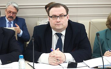 Совещание Комитета СФ по бюджету и финансовым рынкам «Трансформация трудовых отношений в условиях цифровизации: преодоление теневой занятости и восстановление социально-трудовых гарантий и фискальной устойчивости бюджетной системы РФ»