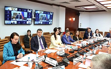 Совещание Комитета Совета Федерации по федеративному устройству, региональной политике, МСУ и делам Севера на тему «Совершенствование преференциальных режимов ДФО и Арктики для развития транспортно-логистической отрасли»
