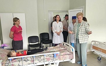 Ольга Бас в ходе поездки в регион посетила Станицу Луганскую