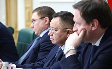 Парламентские слушания на тему «Вопросы управления комплексами индивидуальных жилых домов»