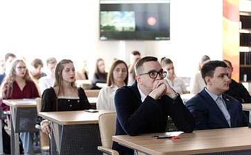 В стенах Российской академии народного хозяйства и государственной службы при Президенте РФ состоялась встреча студентов с сенатором Российской Федерации Сахамином Афанасьевым