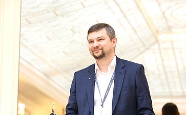 XXVIII Петербургский международный экономический форум (ПМЭФ’25). Открытый диалог «Инвестиции в будущее: инновации как фундамент российской экономики» (Фото банк ПСБ)