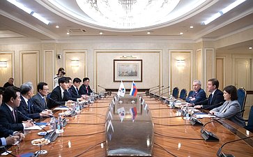 Встреча А. Турчака с председателем Демократической партии Республики Корея Ли Хе Чаном