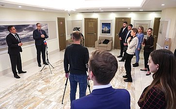 Открытие в Совете Федерации выставки, посвященной 130-летию Аркадия Пластова «Земле Пластова. Прислониха»
