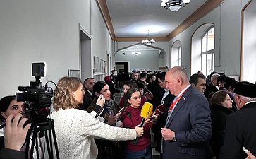 Рабочий визит делегации Совета Федерации для наблюдения за внеочередными выборами Президента Азербайджанской Республики в составе миссий международных наблюдателей