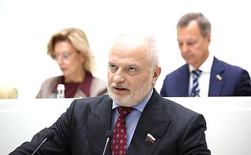 Андрей Клишас