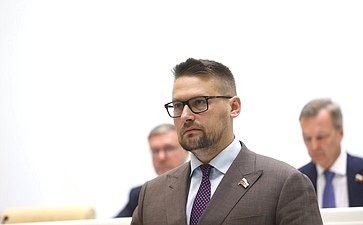 Руслан Смашнев