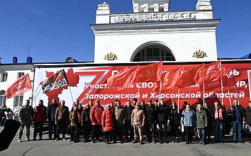 Айрат Гибатдинов принял участие в торжественной церемонии отправки гуманитарной помощи из Ульяновска в Донбасс и Новороссию